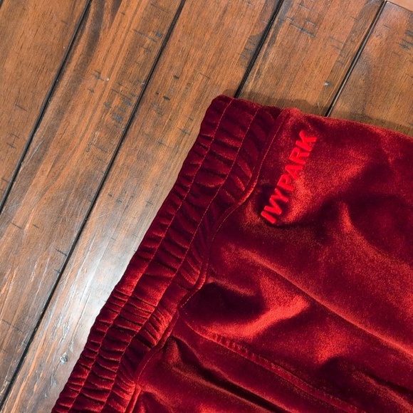 Ivy Park velvet joggers - Picture 10 of 10